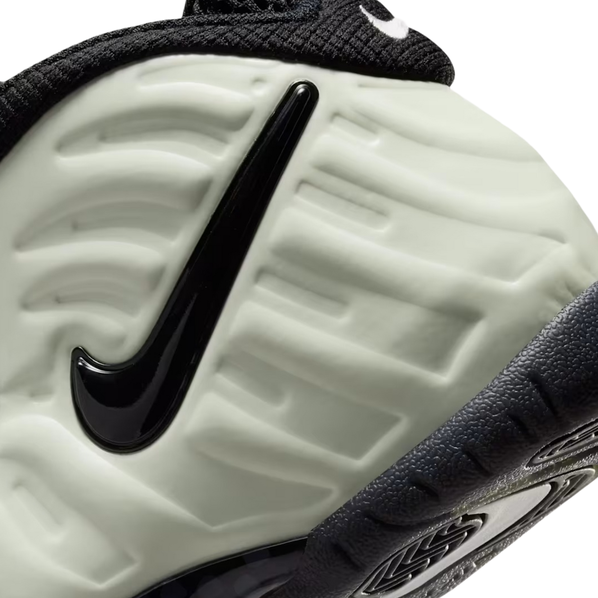 [PRE-ORDER] (PS) Nike Air Little Foamposite Pro PRM "Glow-In-The-Dark / Summit White" (2026) [IV7560-100]