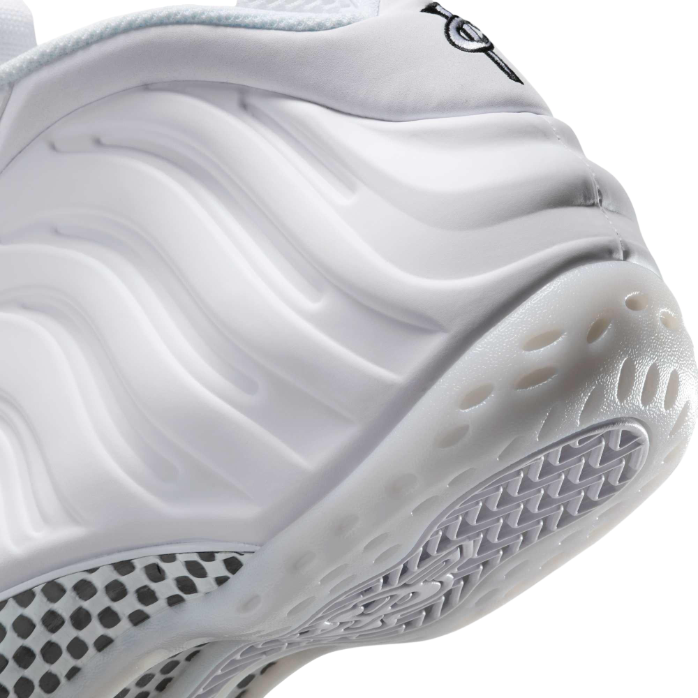 (Men's) Nike Air Foamposite One "Triple White" (2025) [HJ5195-100] Sneakers in White | FOOT NINJAS {8}