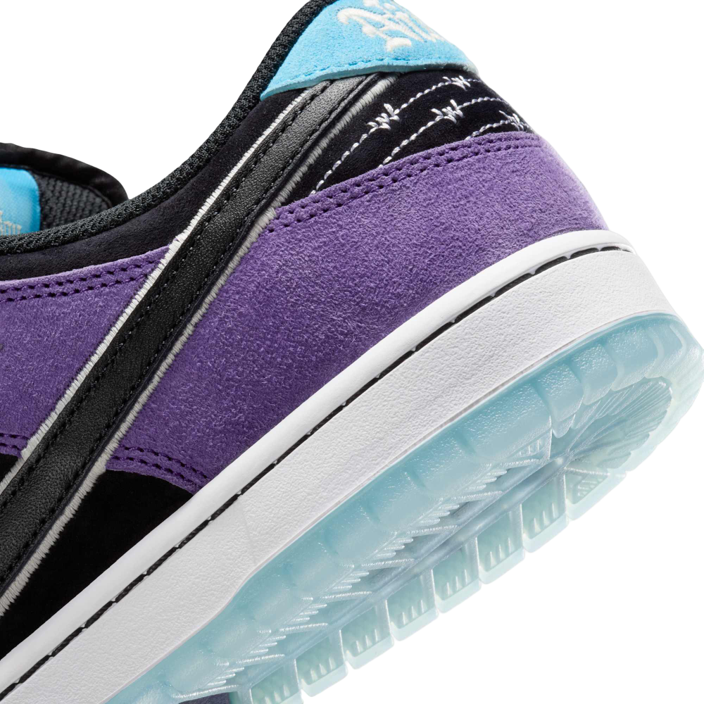 (Men's) Nike SB Dunk Low Pro x Hayley Wilson "Court Purple" (2025) [HJ0513-500] Sneakers in Purple | FOOT NINJAS {9}