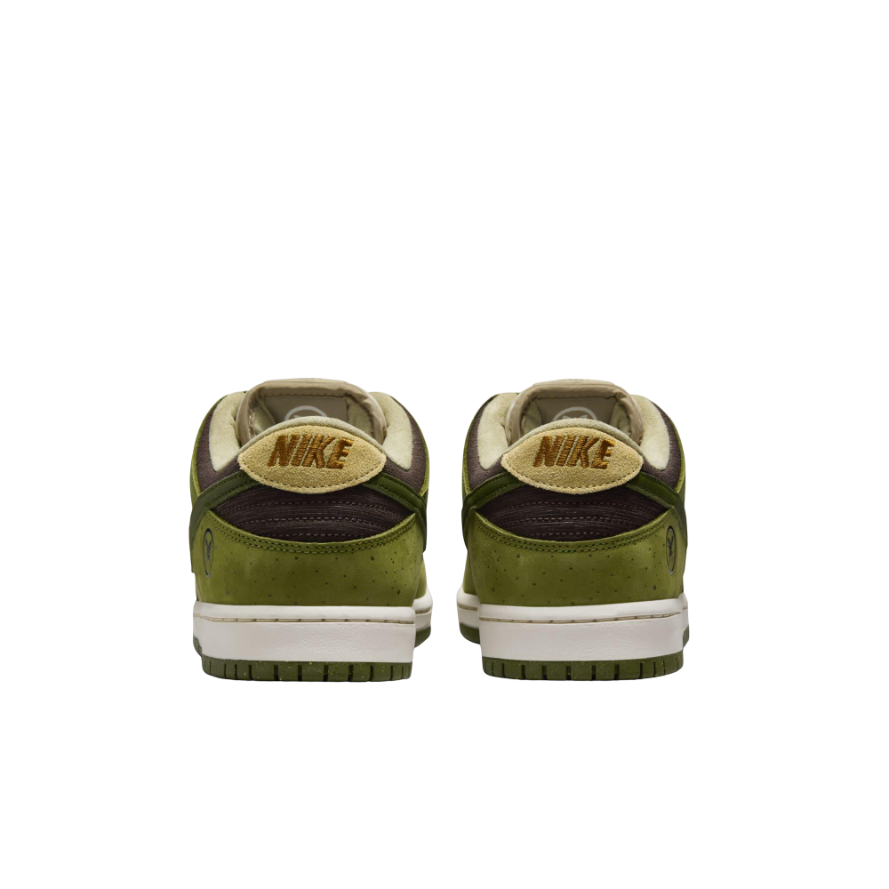 (Men's) Nike SB Dunk Low Pro x Yuto Horigome "Matcha / Asparagus" (2025) [HF8022-300] Sneakers in Green | FOOT NINJAS {5}