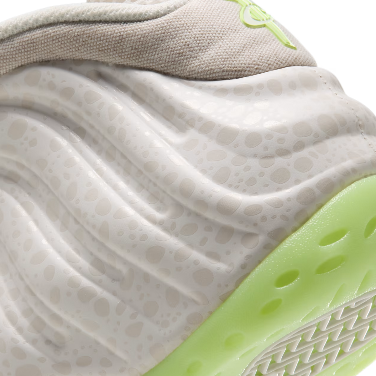 [PRE-ORDER] (Men's) Nike Air Foamposite One "Halloween / Mummy" (2026) [IZ1476-001] Sneakers in Beige | FOOT NINJAS {8}