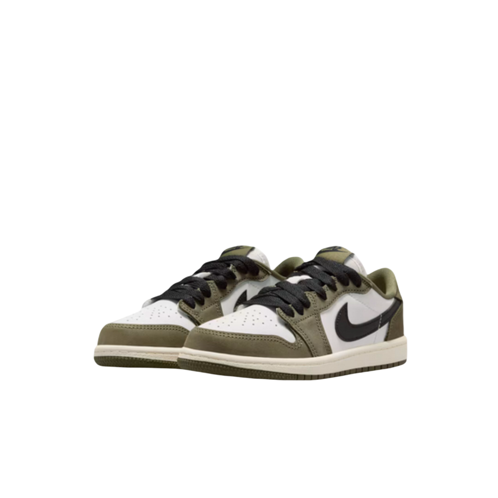 (PS) Air Jordan 1 Retro Low OG "Medium Olive" (2026) [HQ6996-200] Sneakers in Green | FOOT NINJAS {3}