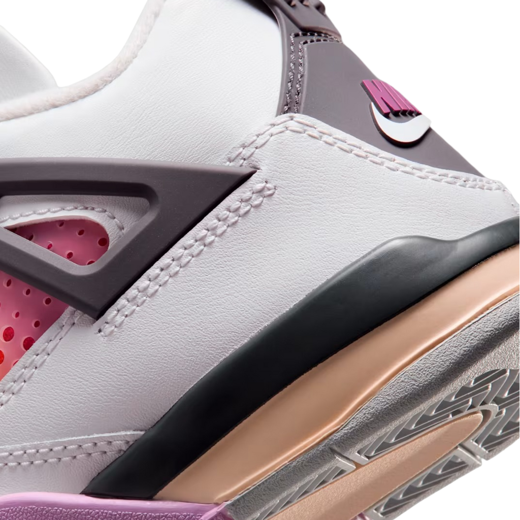 (PS) Air Jordan 4 Retro "Comic Dunk" (2026) [IO2363-100] Sneakers in White | FOOT NINJAS {8}