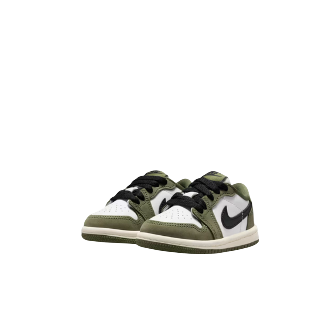 (TD) Air Jordan 1 Retro Low OG "Medium Olive" (2026) [HQ6997-200] Sneakers in Green | FOOT NINJAS {3}