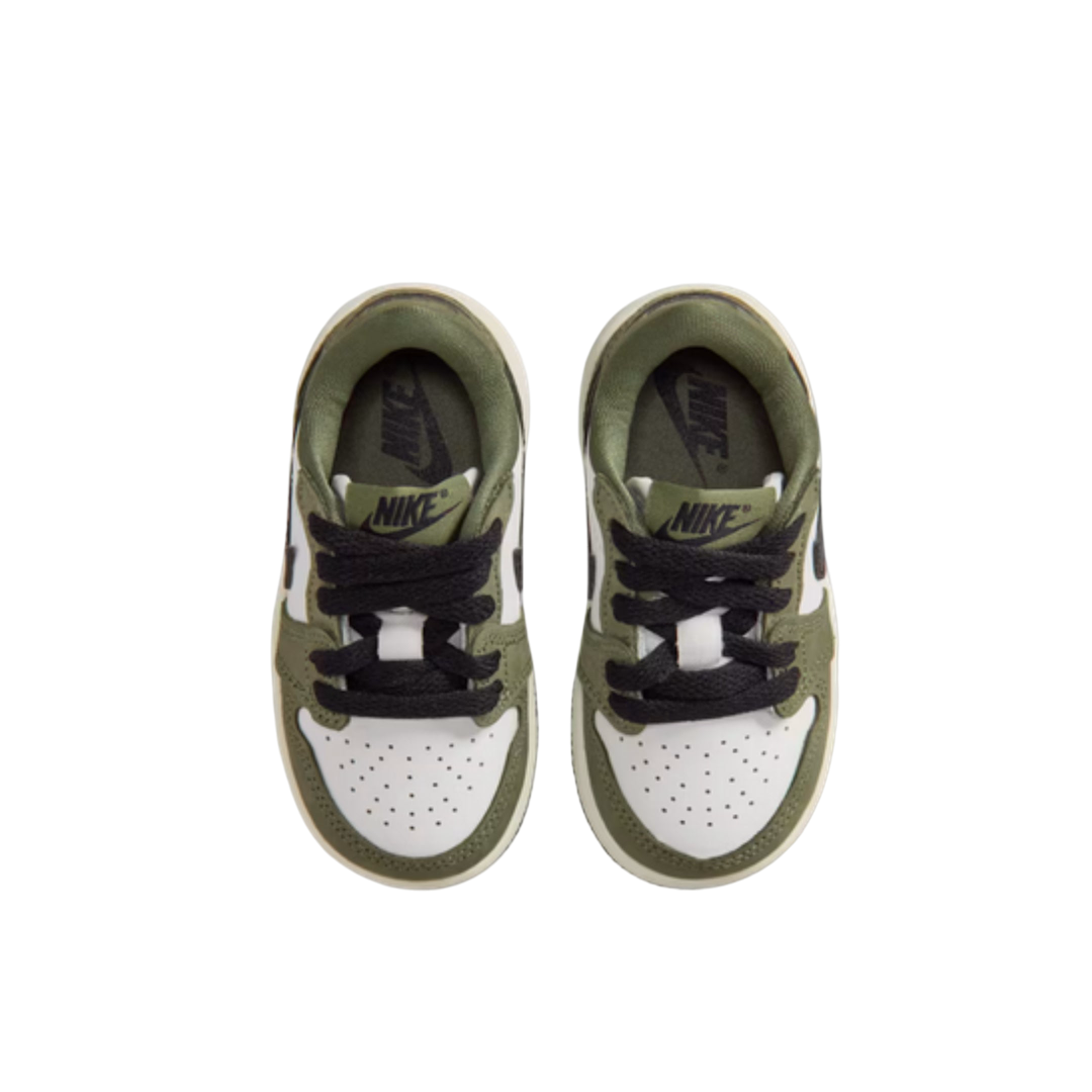 (TD) Air Jordan 1 Retro Low OG "Medium Olive" (2026) [HQ6997-200] Sneakers in Green | FOOT NINJAS {4}