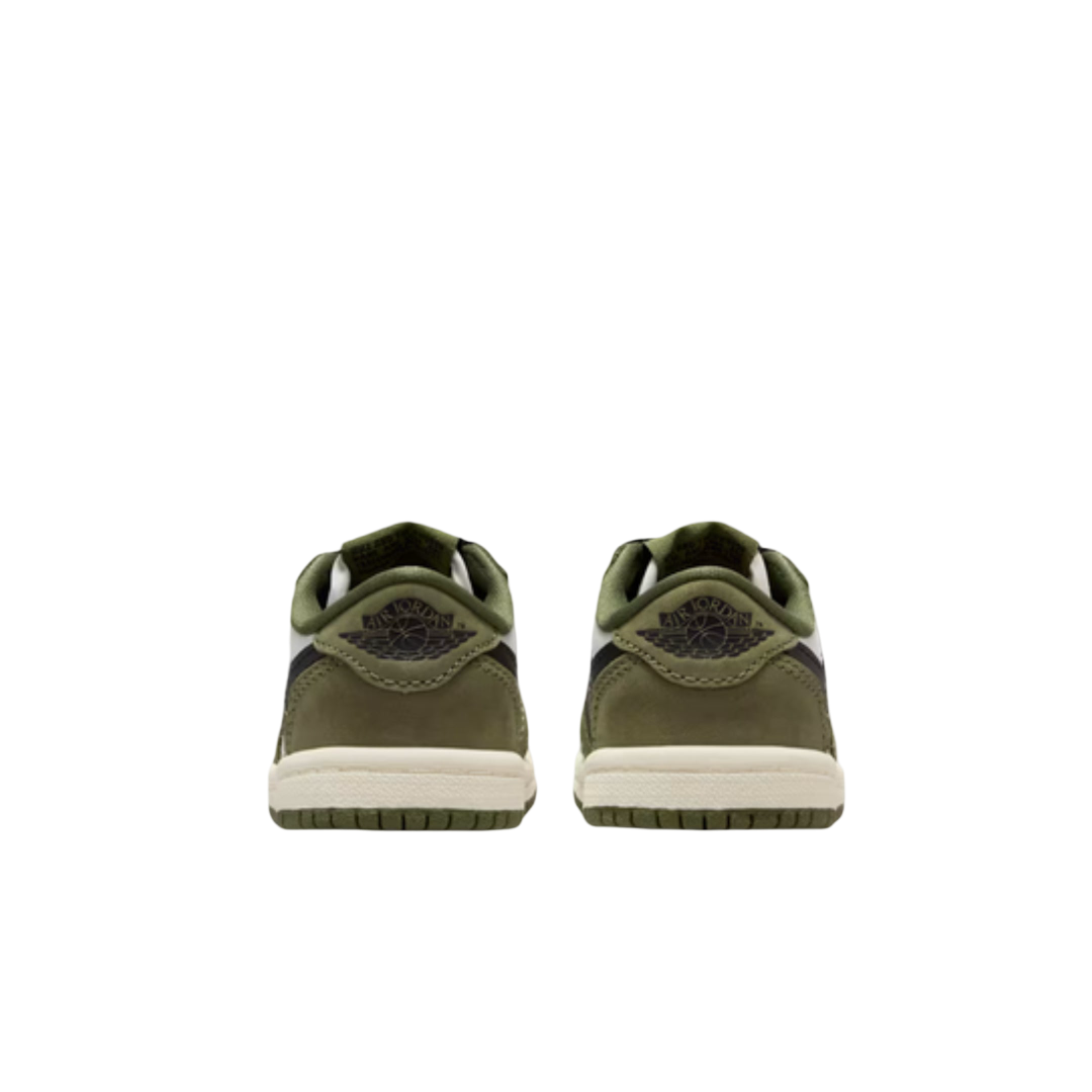 (TD) Air Jordan 1 Retro Low OG "Medium Olive" (2026) [HQ6997-200] Sneakers in Green | FOOT NINJAS {5}