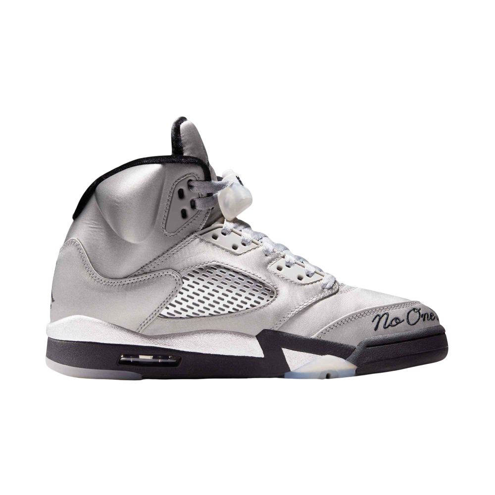 (Women's) Air Jordan 5 Retro "Wings / In This House, No One Flies Alone" (2025) [IO2038-001] Sneakers in Grey | FOOT NINJAS {2}
