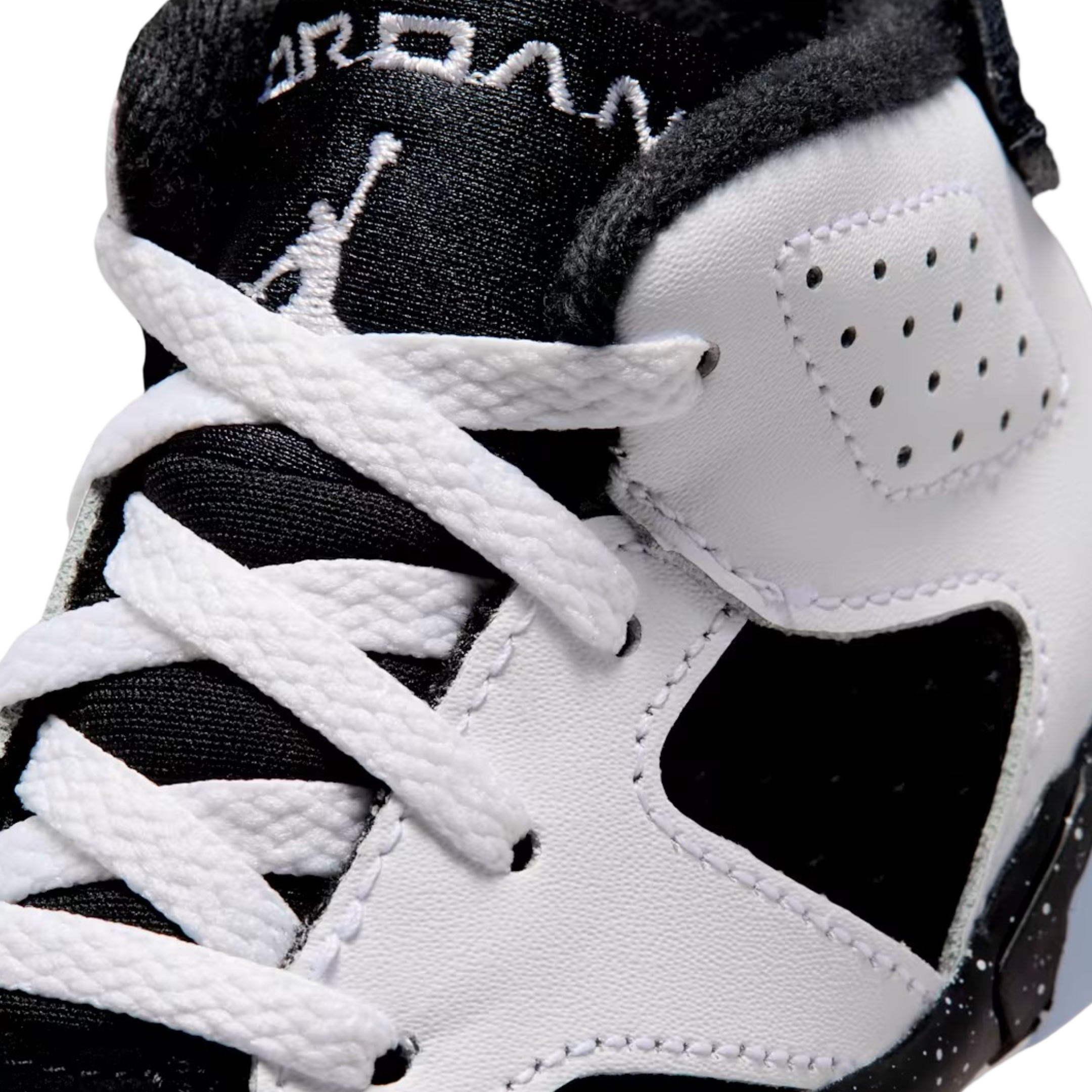 (TD) Air Jordan 6 Retro "Oreo" (2026) [DV3606-108] Sneakers in Black | FOOT NINJAS {7}